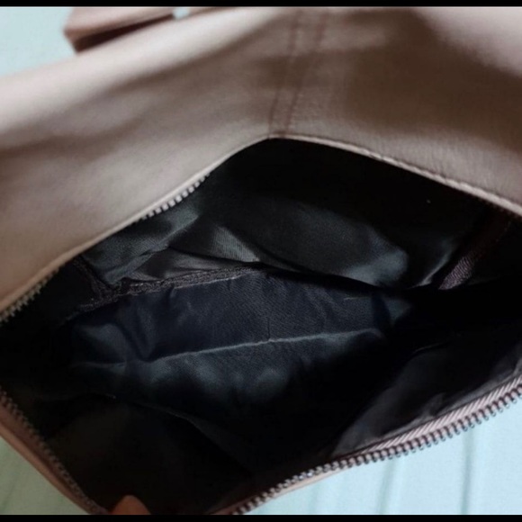 🇺🇸SALE🇺🇸 WILLOW Vegan Leather Blush Backpack! - Picture 5 of 6